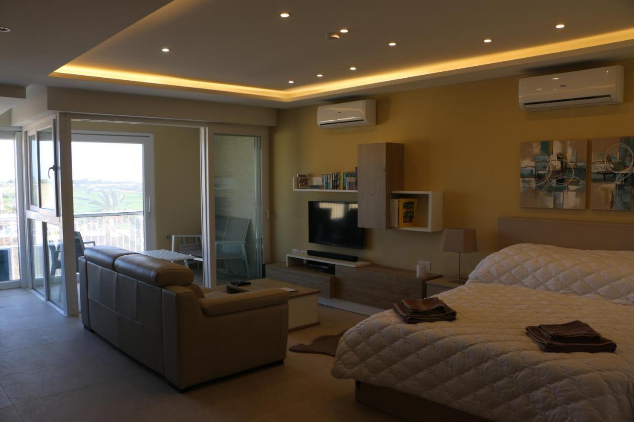Wileg 4A Luxury Studio Apartment With Shared Swimming Pool. Qala Zewnętrze zdjęcie