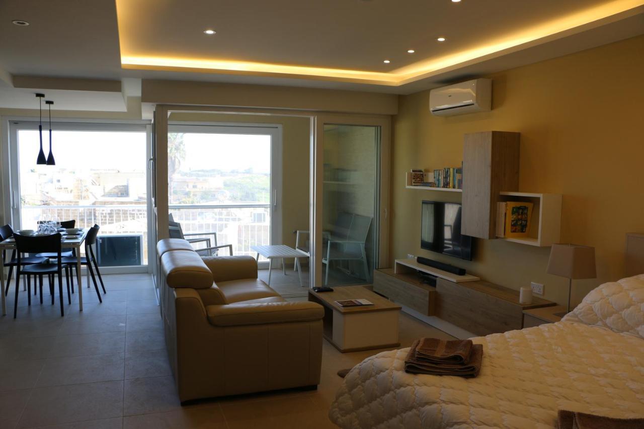 Wileg 4A Luxury Studio Apartment With Shared Swimming Pool. Qala Zewnętrze zdjęcie